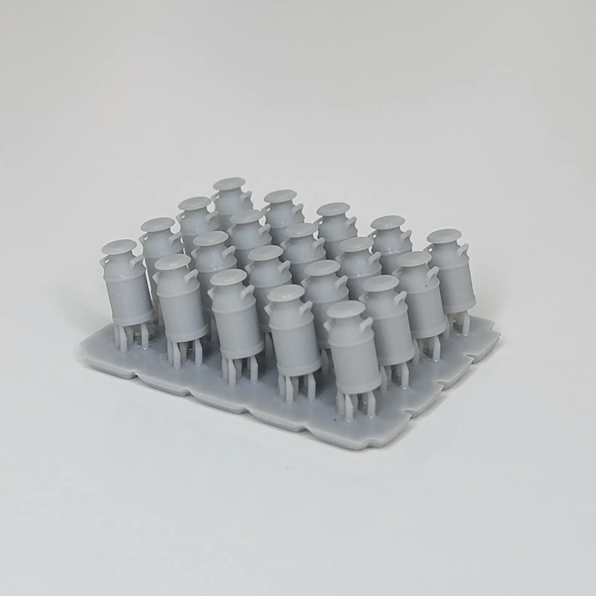 1/64 Milk Cans, 20 Pack - RWM60030-064